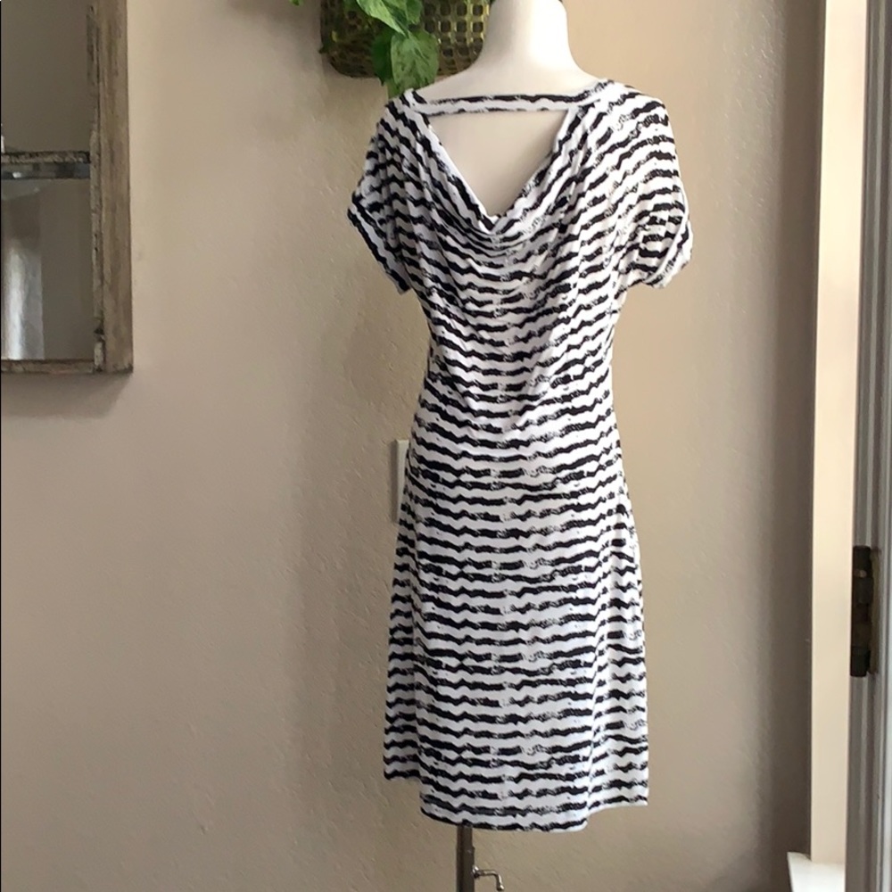 TART / Anthropologie wavy stripe knit short sleeve T shirt dress w/ open back